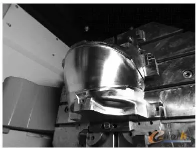 常用的摩托車頭盔鏡片模具三線立式加工中心850plus做出來的!(圖5) 常用的摩托車頭盔鏡片模具三線立式加工中心850plus做出來的!(圖5)