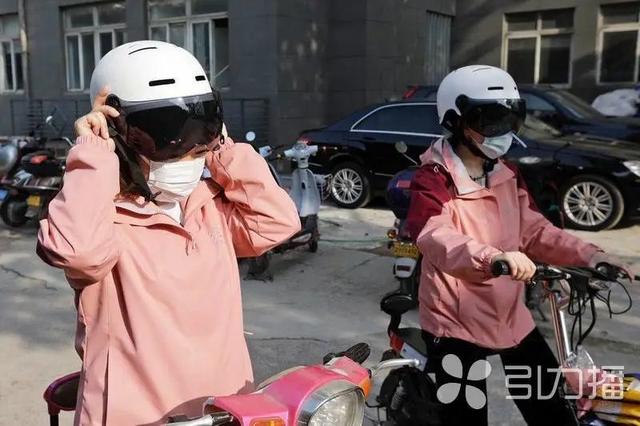 頭盔火了!最好買有這種標志的巨高專業(yè)頭盔模具加工中心850plus(圖5) 頭盔火了!最好買有這種標志的...